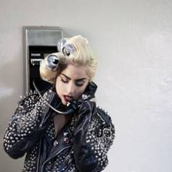 Леди Гага не смогла отобрать сайт у фанатов