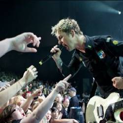 Сборы &quot;Американского идиота&quot; выросли благодаря лидеру Green Day