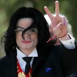 Майкл Джексон возглавил список самых богатых покойников