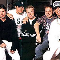 Boyzone выпустят альбом в память о вокалисте Стивене Гейтли
