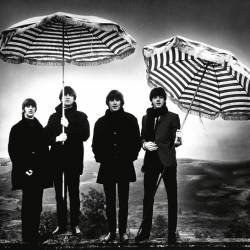 Редкие фото Beatles выставили на продажу