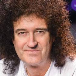 Гитарист Queen развернул кампанию по спасению барсуков