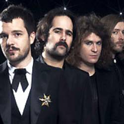 Вокалист The Killers рассекретил детали сольного релиза
